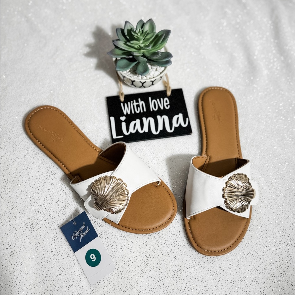 UNIVERSAL THREAD White Nesryn Slip On Sea Shell Sandals